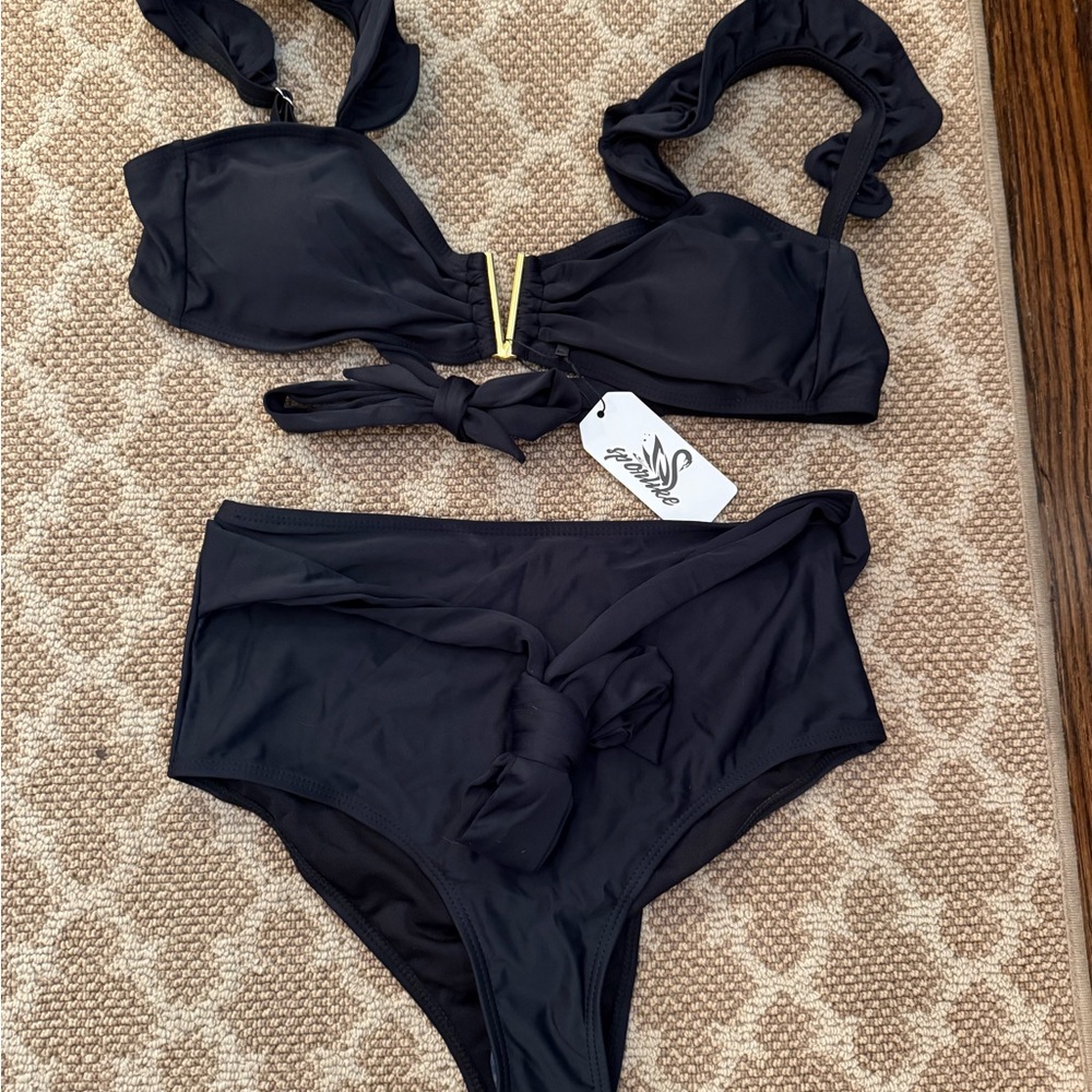 Women's Black Ruffle Bikini Set - Picture 3 of 8